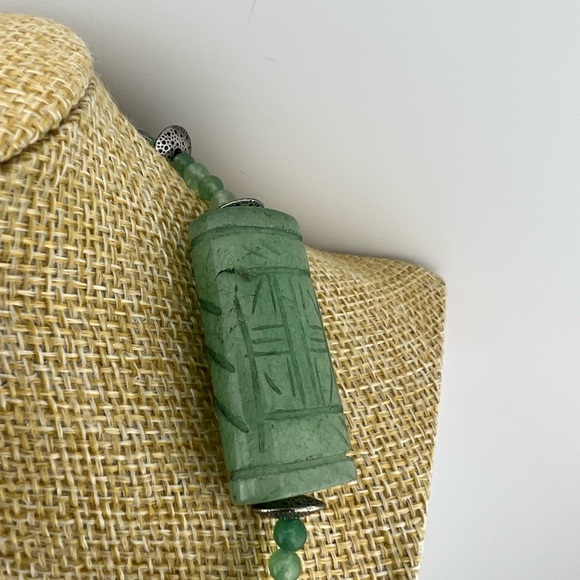 Vintage Chunky green Aventurine healing necklace. Anti-anxiety and Chakra vibes - Picture 3 of 7